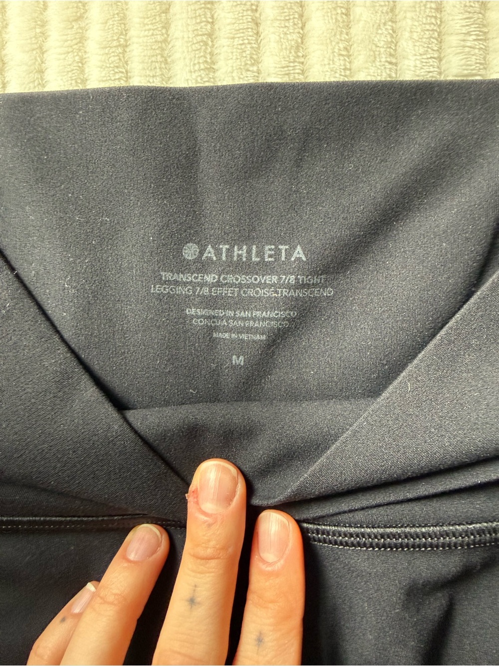 Athleta Transcend Set - Long Sleeve Crop Top & High Waist Leggings - Picture 5 of 6
